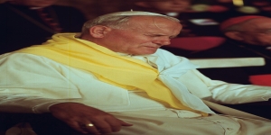 El Vaticano conmemora a Juan Pablo II veinte años después de su muerte, pero sin Francisco